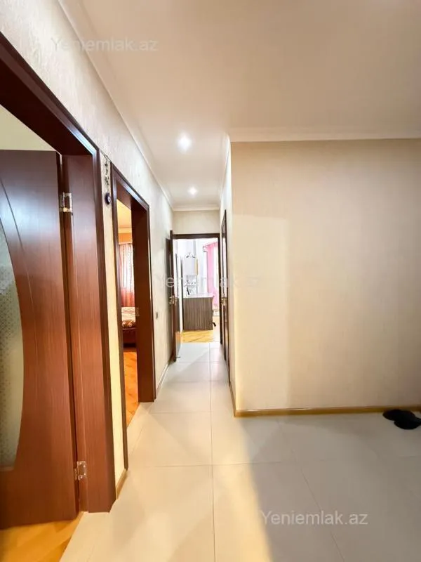 Satılır 3 otaqlı köhnə tikili 80 m²
