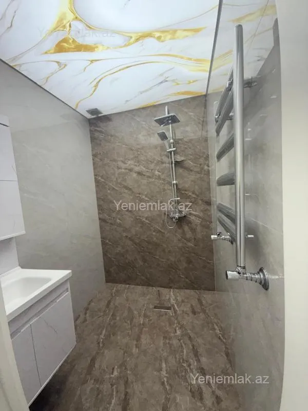 Satılır 2 otaqlı köhnə tikili 60 m²