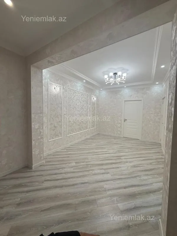 Satılır 2 otaqlı köhnə tikili 60 m²