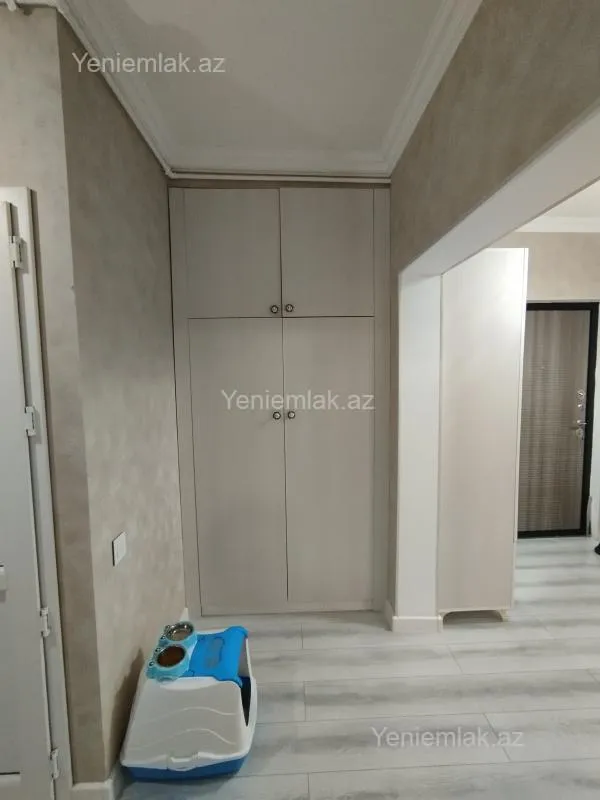 Satılır 4 otaqlı köhnə tikili 85 m²
