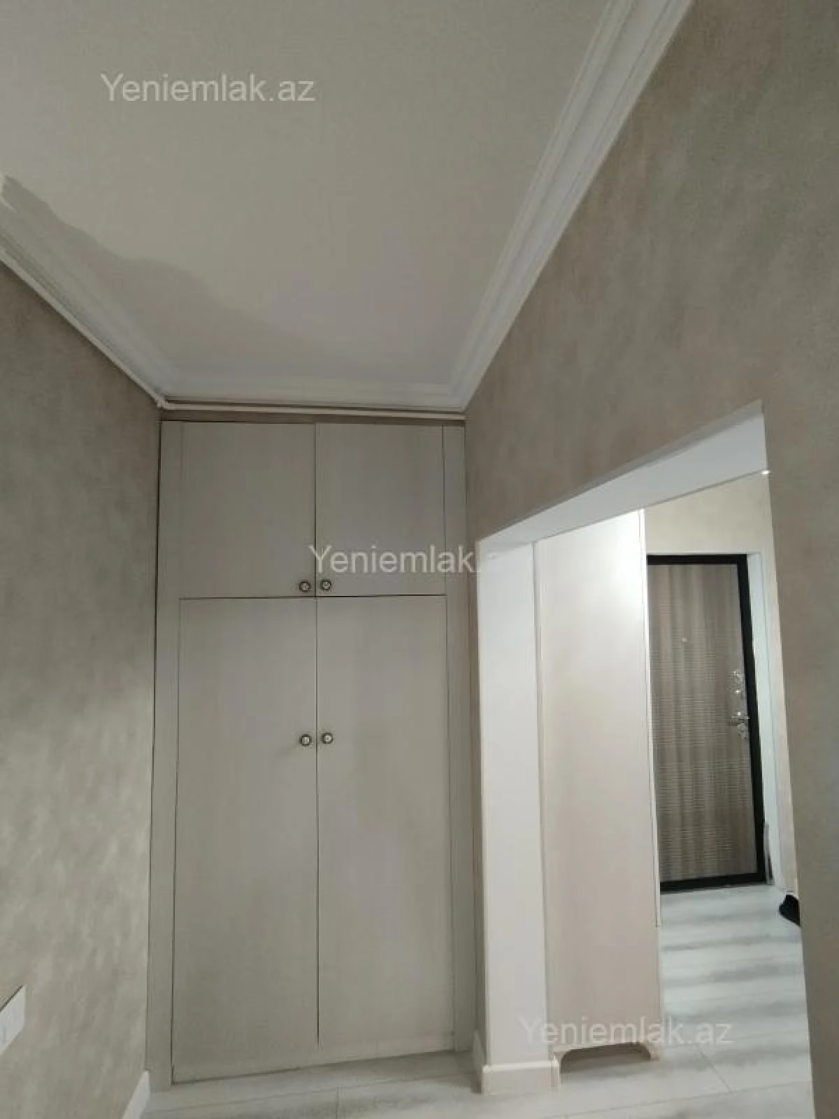 Satılır 4 otaqlı köhnə tikili 85 m²