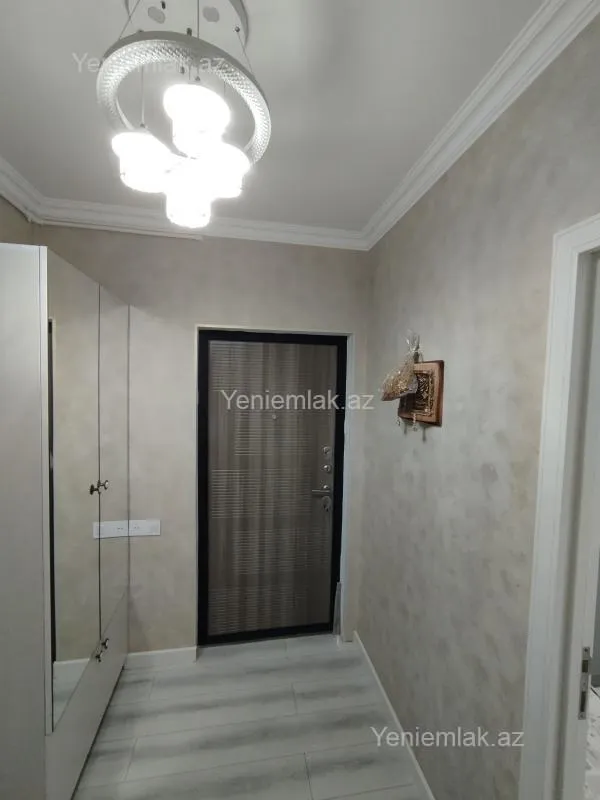 Satılır 4 otaqlı köhnə tikili 85 m²