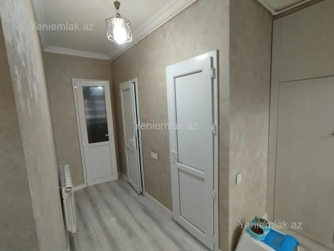 Satılır 4 otaqlı köhnə tikili 85 m²