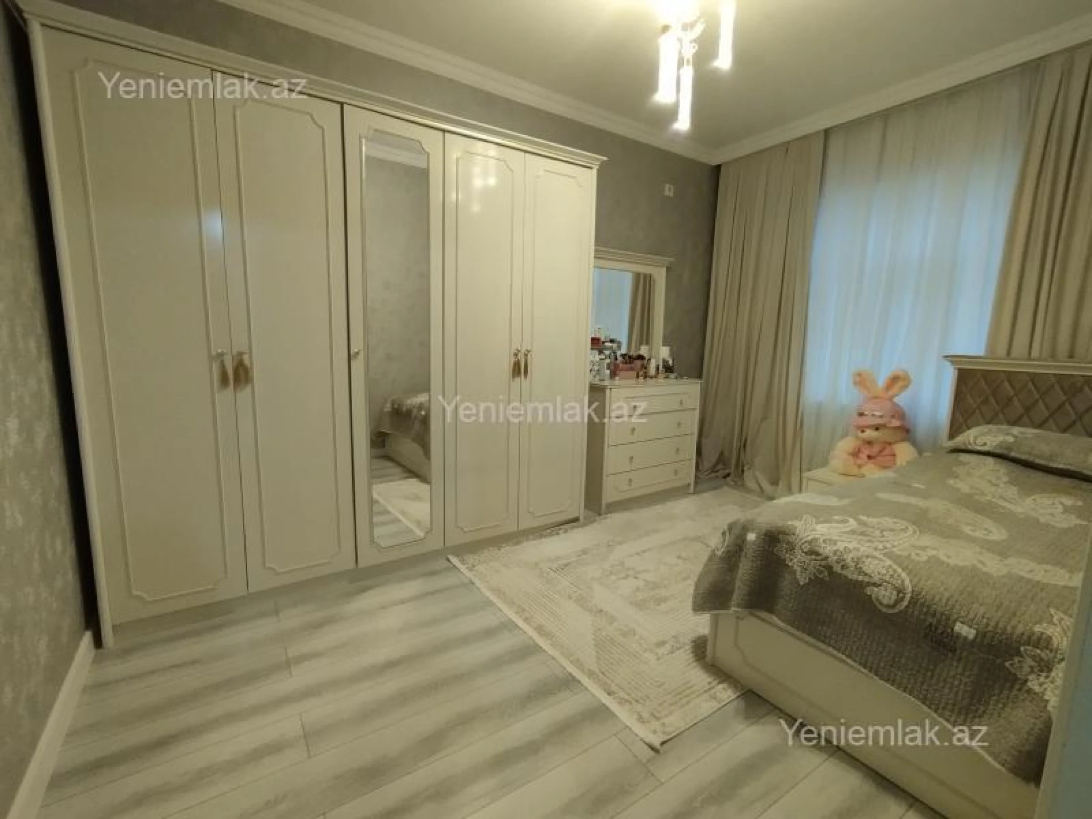 Satılır 4 otaqlı köhnə tikili 85 m²
