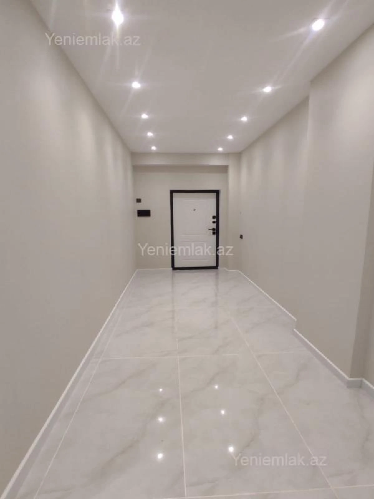 Satılır 2 otaqlı yeni tikili 60 m²
