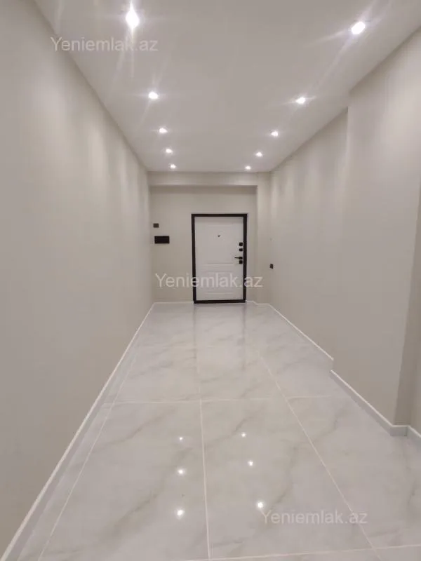 Satılır 2 otaqlı yeni tikili 60 m²