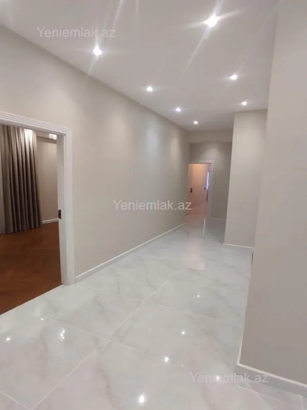Satılır 2 otaqlı yeni tikili 60 m²