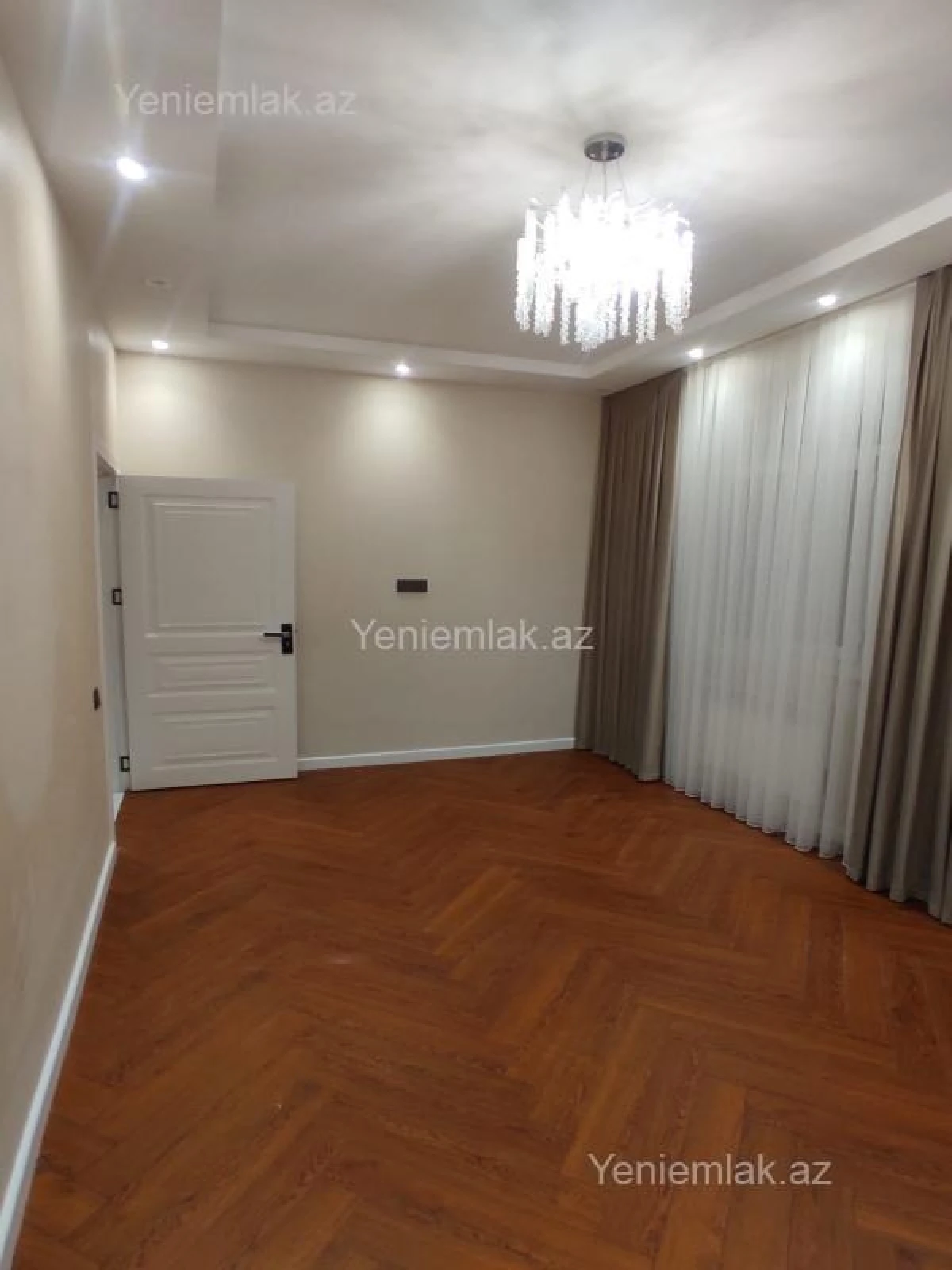 Satılır 2 otaqlı yeni tikili 60 m²