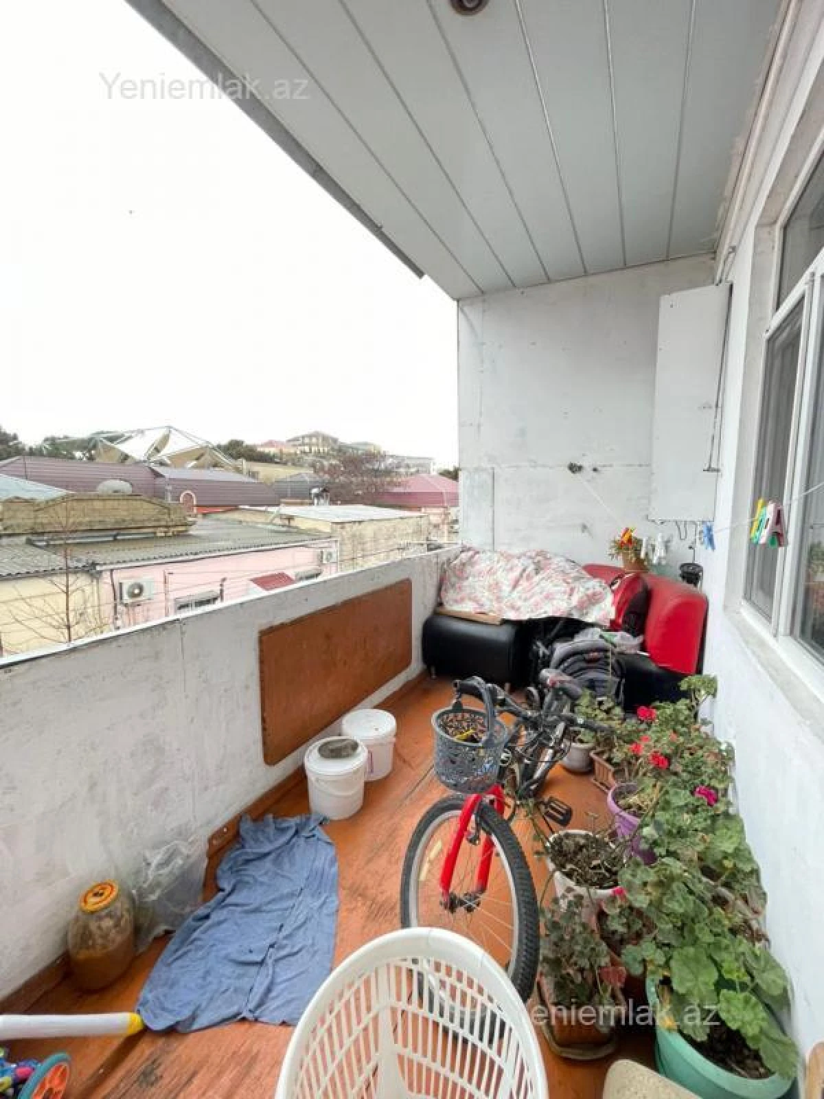 Satılır 3 otaqlı köhnə tikili 110 m²