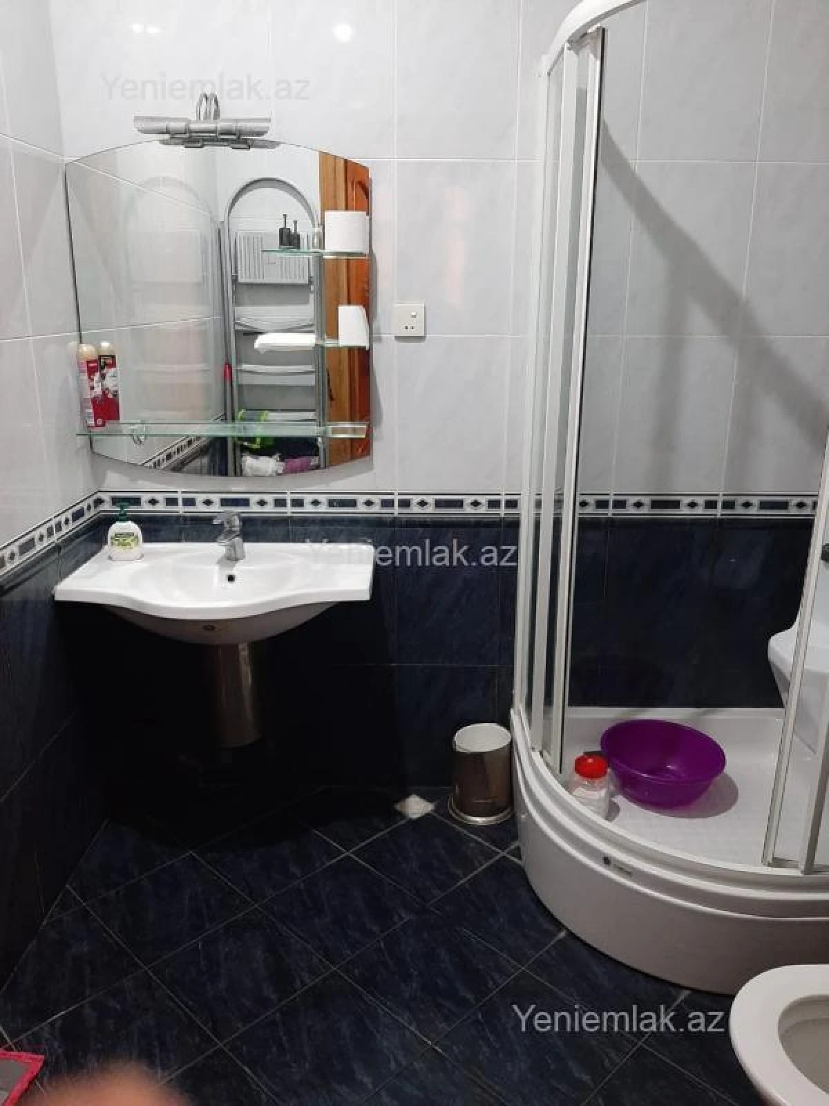 Satılır 8 otaqlı həyət evi 670 m²