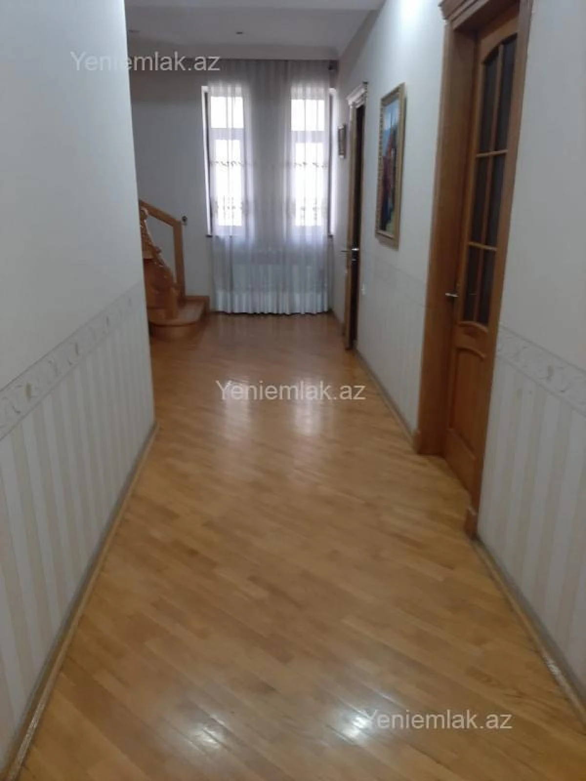 Satılır 8 otaqlı həyət evi 670 m²
