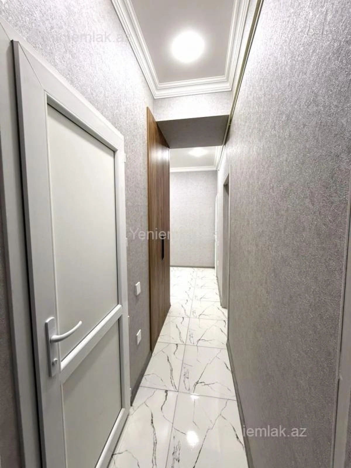 Satılır 2 otaqlı yeni tikili 75 m²