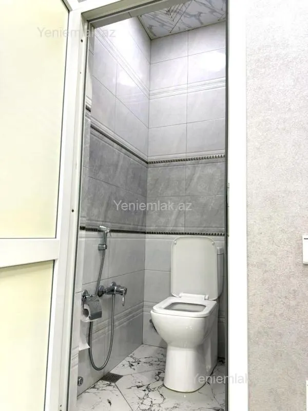 Satılır 2 otaqlı yeni tikili 75 m²
