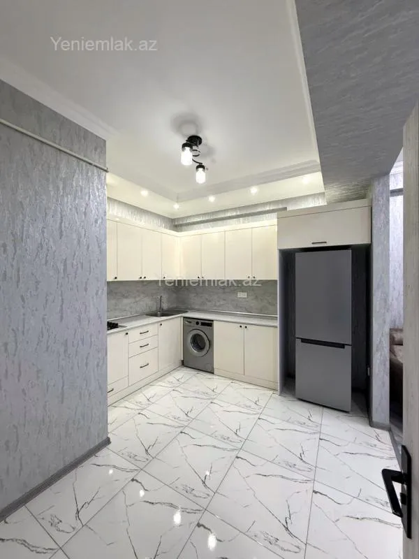 Satılır 2 otaqlı yeni tikili 75 m²