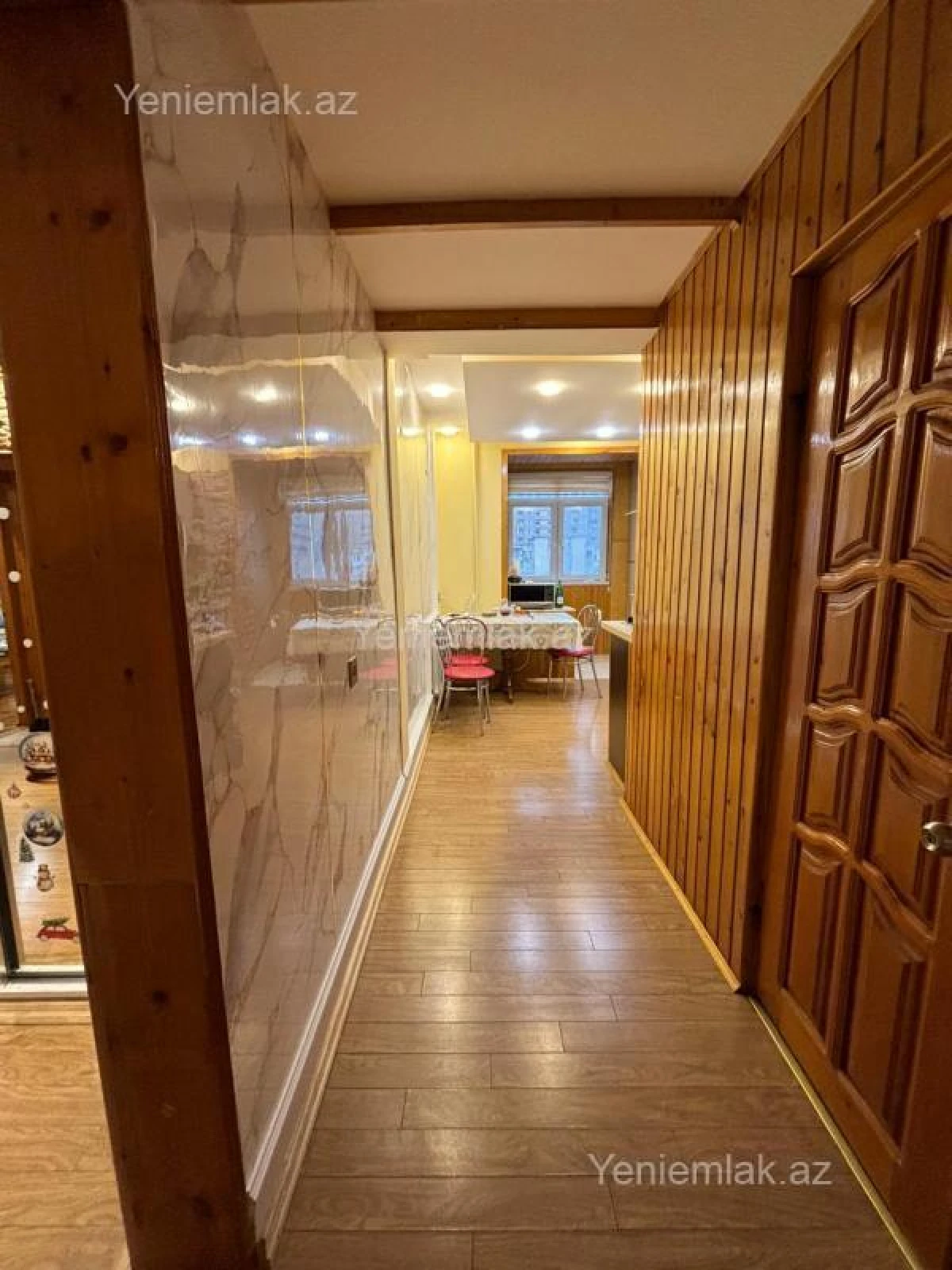 Satılır 4 otaqlı köhnə tikili 110 m²