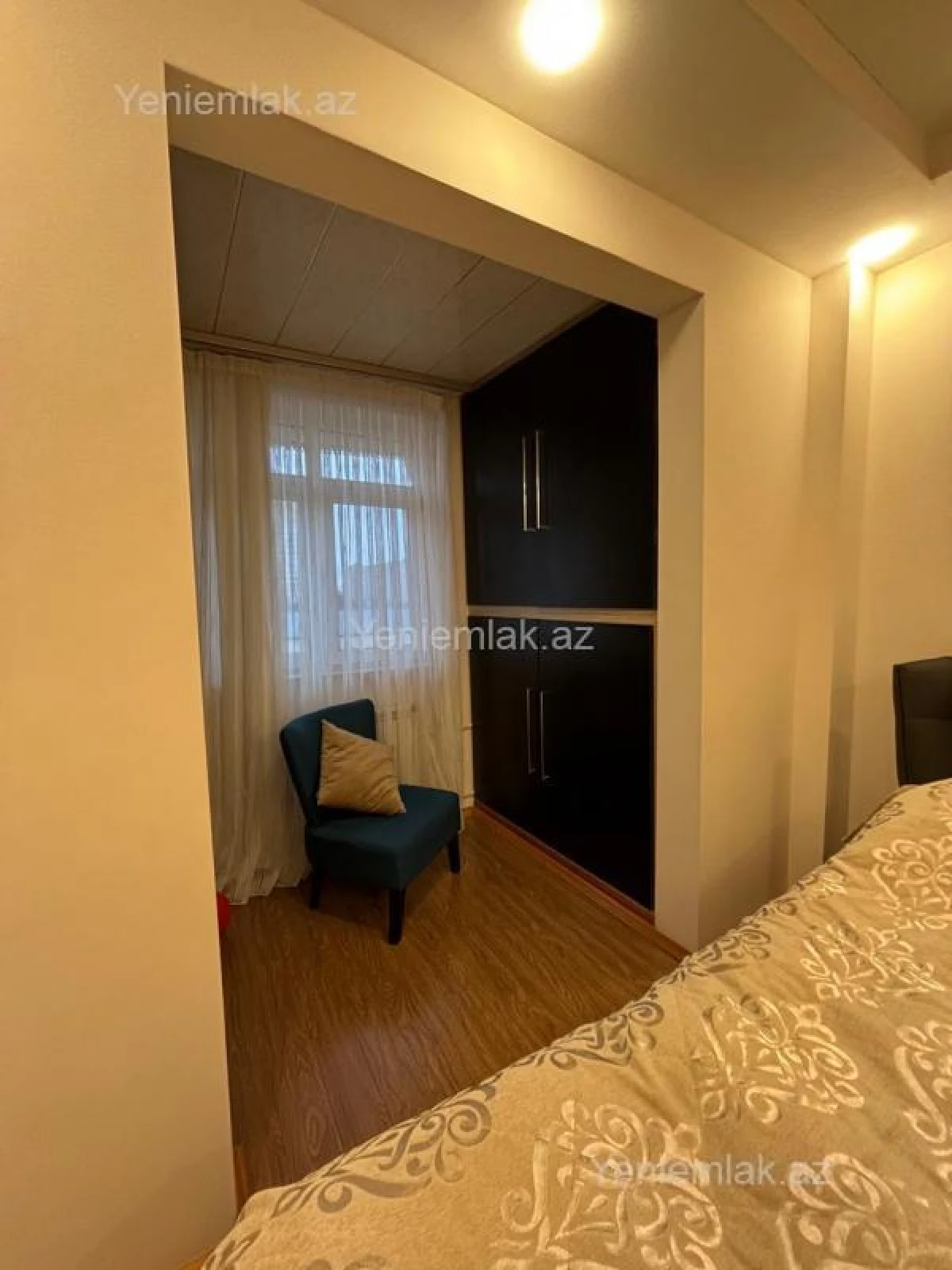 Satılır 4 otaqlı köhnə tikili 110 m²