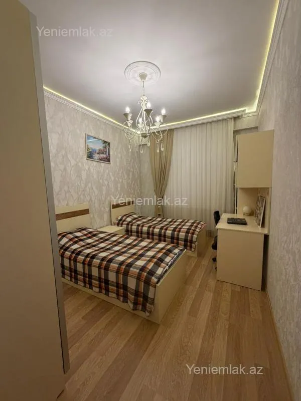 Satılır 3 otaqlı yeni tikili 90 m²