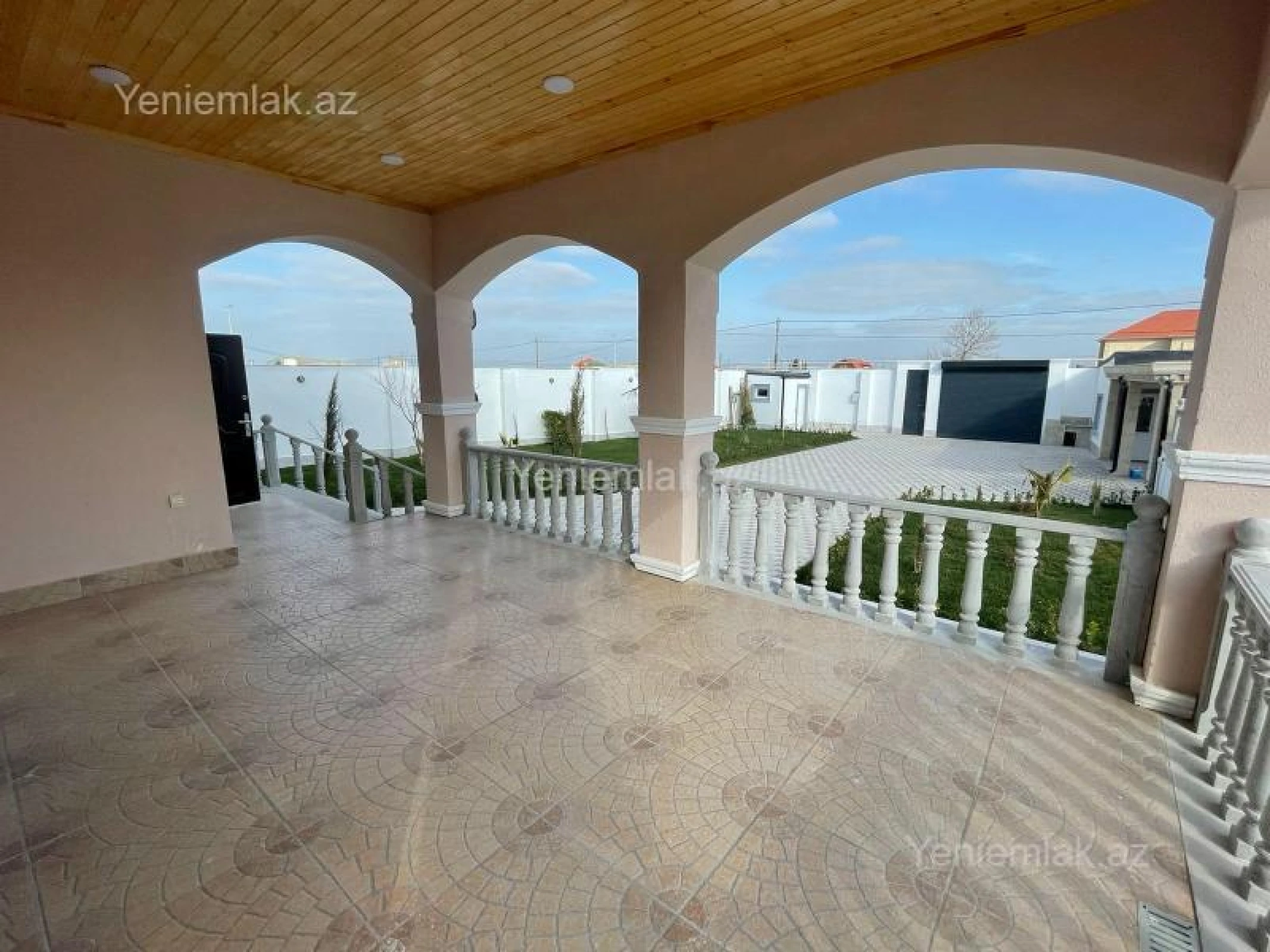 Satılır 7 otaqlı həyət evi 236 m²