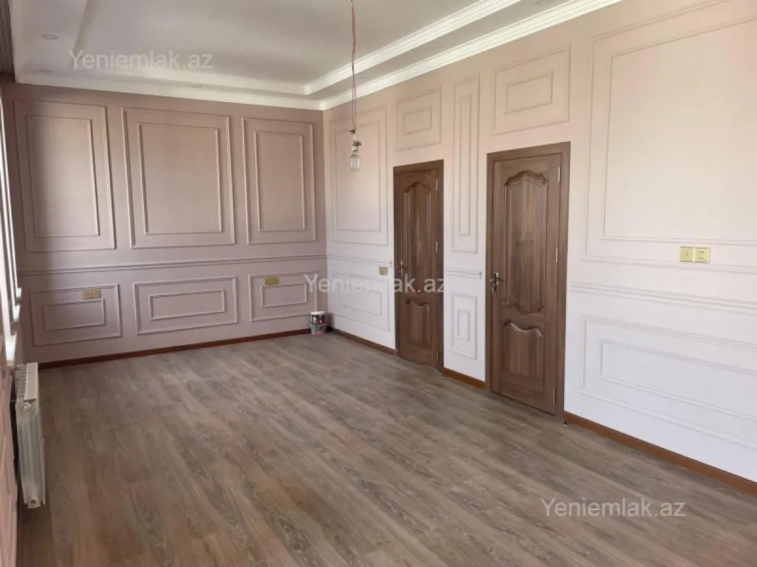 Satılır 7 otaqlı həyət evi 236 m²