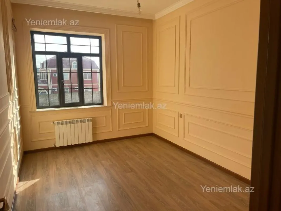 Satılır 7 otaqlı həyət evi 236 m²