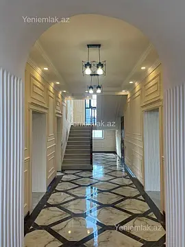 Satılır 7 otaqlı həyət evi 236 m²