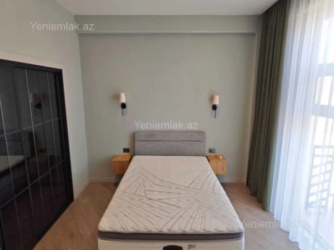 Satılır 4 otaqlı yeni tikili 135 m²