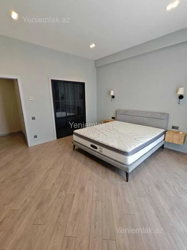 Satılır 4 otaqlı yeni tikili 135 m²