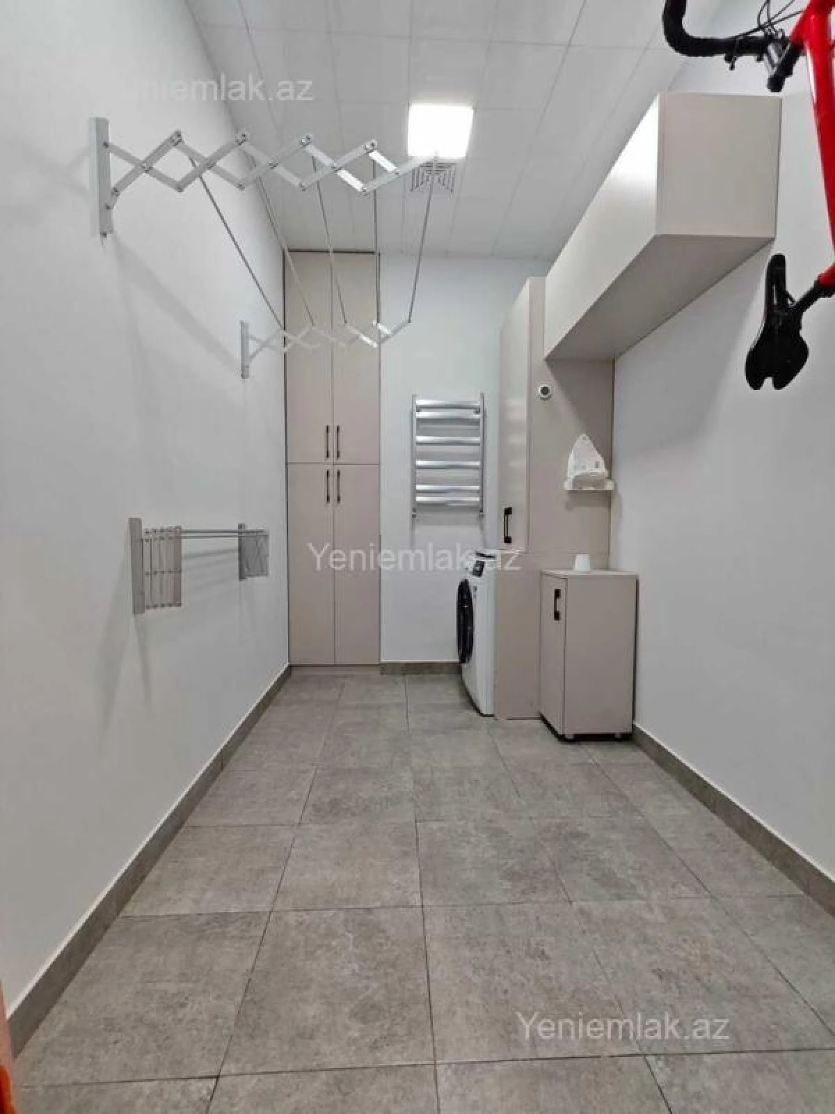 Satılır 4 otaqlı yeni tikili 135 m²