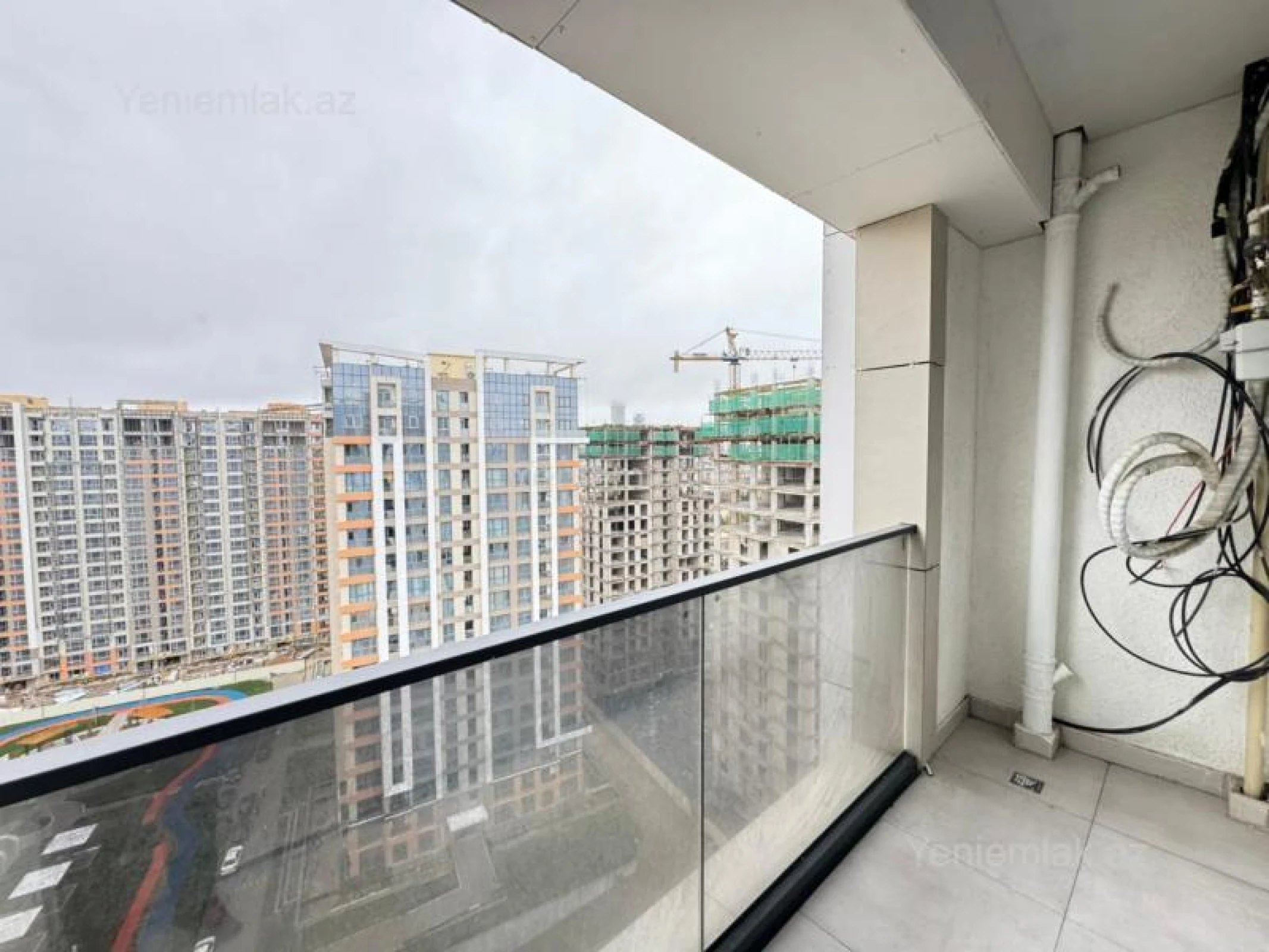 Satılır 2 otaqlı yeni tikili 67.9 m²