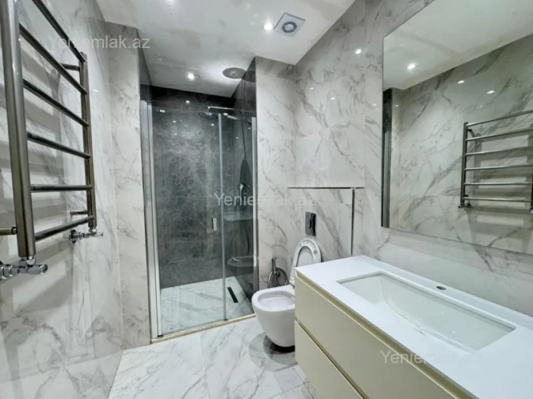 Satılır 2 otaqlı yeni tikili 67.9 m²