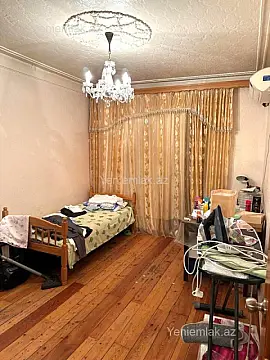 Satılır 4 otaqlı köhnə tikili 115 m²