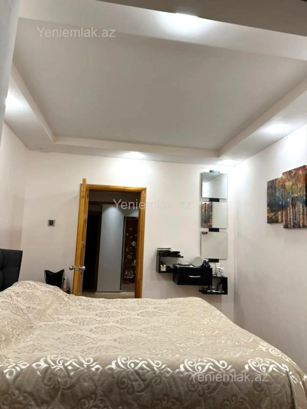 Satılır 4 otaqlı köhnə tikili 115 m²