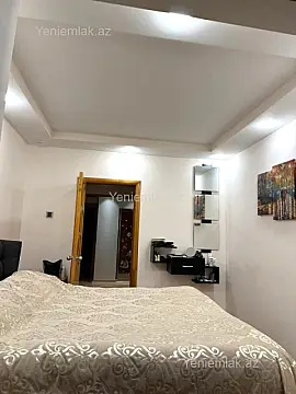 Satılır 4 otaqlı köhnə tikili 115 m²