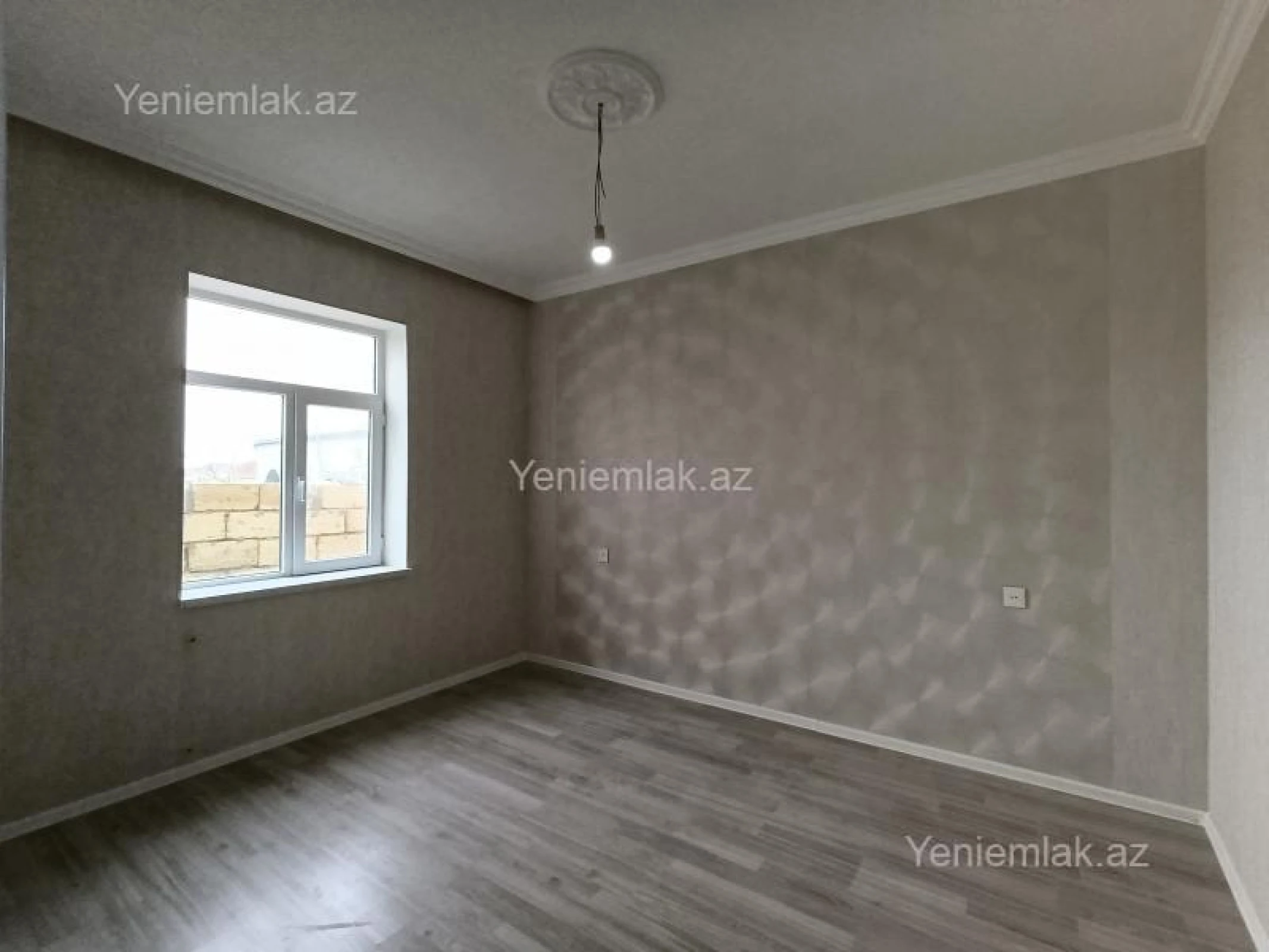 Satılır 4 otaqlı həyət evi 115 m²