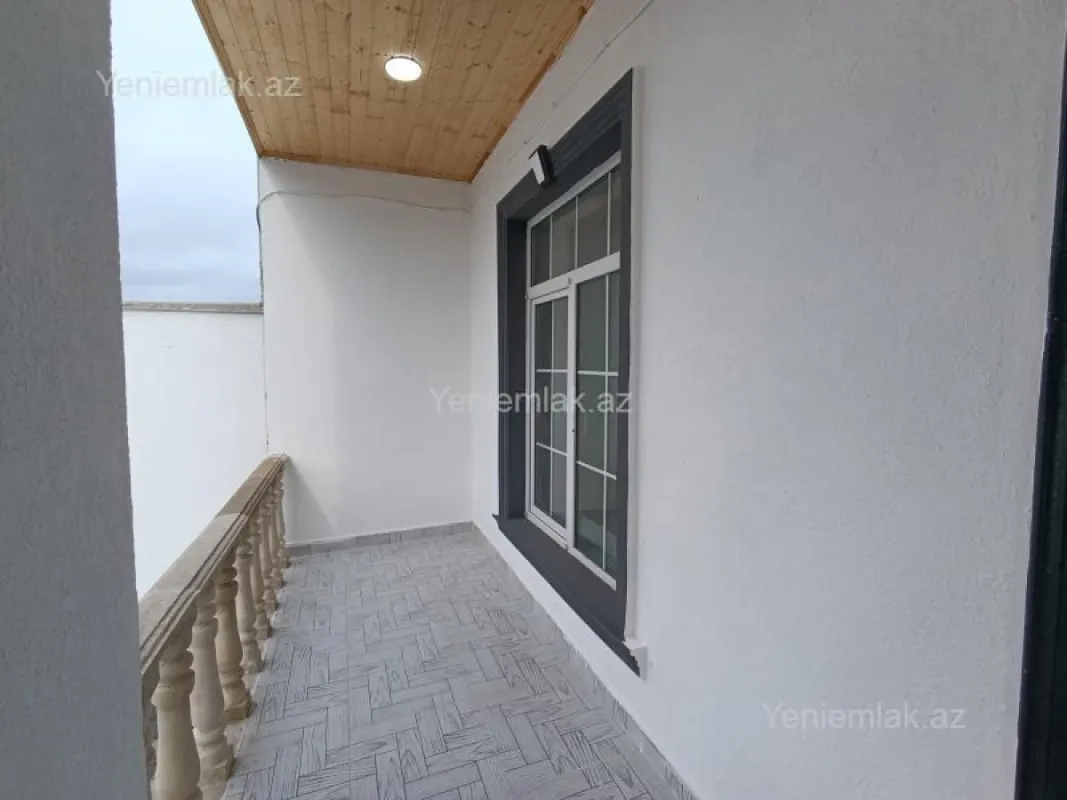 Satılır 4 otaqlı həyət evi 115 m²