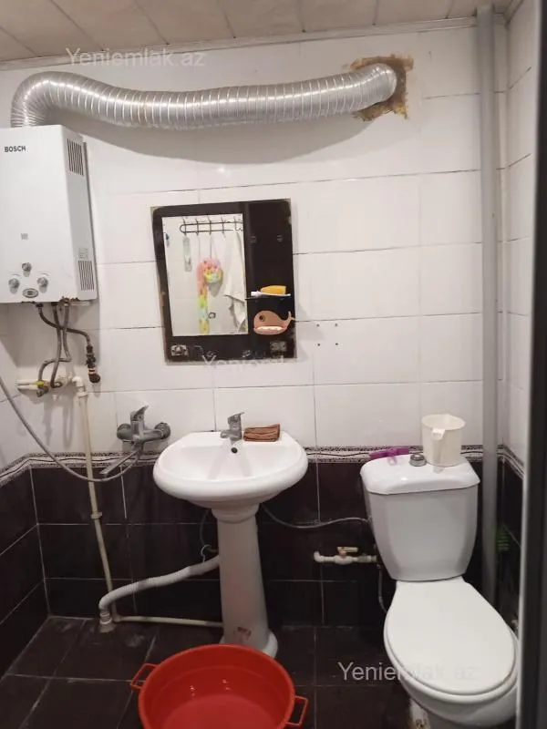 Satılır 2 otaqlı köhnə tikili 54 m²