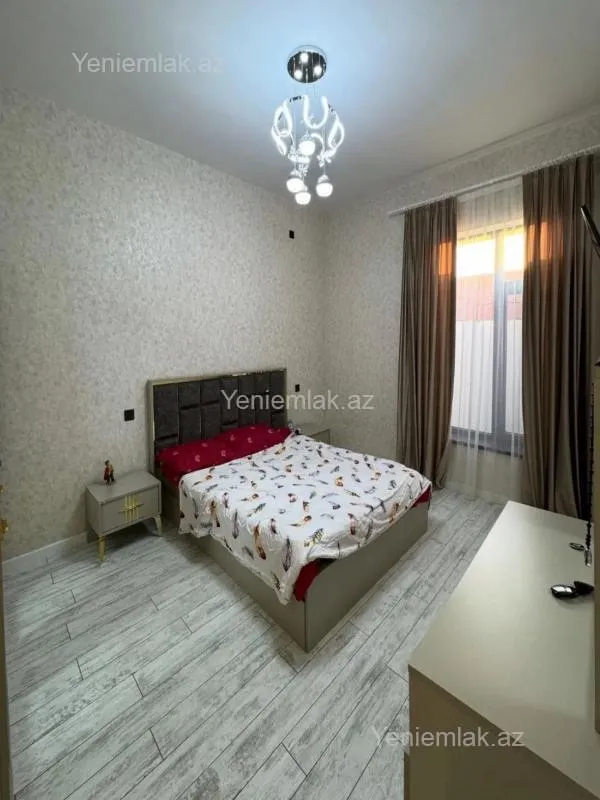 Satılır 4 otaqlı həyət evi 160 m²