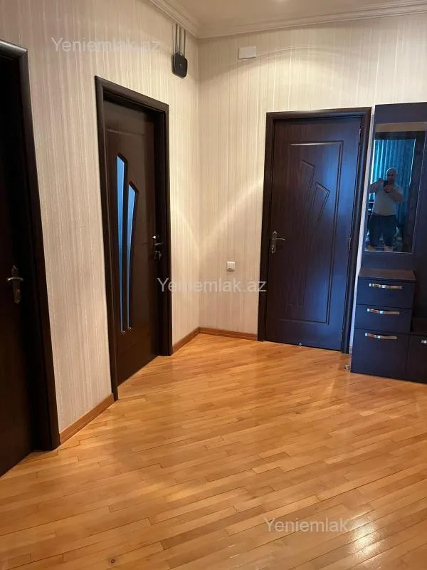 Satılır 3 otaqlı yeni tikili 115 m²