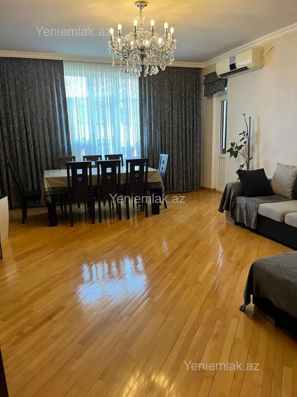 Satılır 3 otaqlı yeni tikili 115 m²