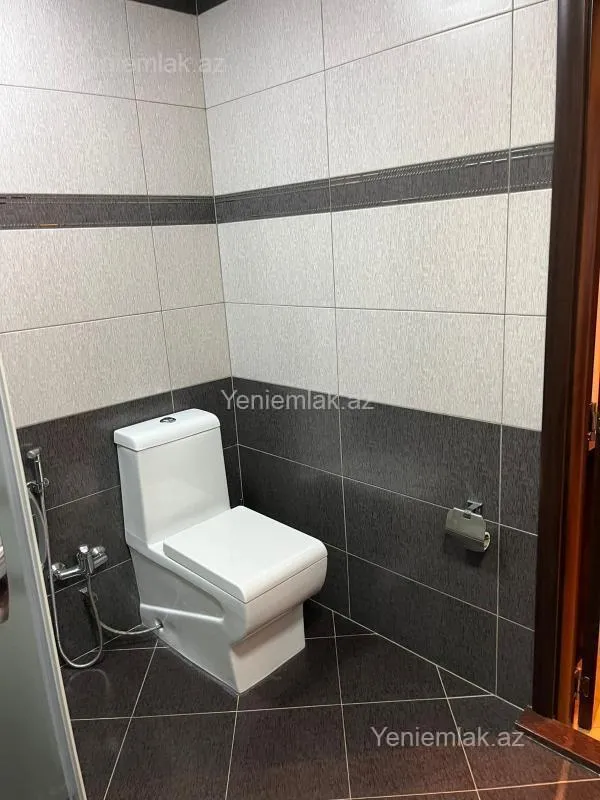 Satılır 3 otaqlı yeni tikili 115 m²