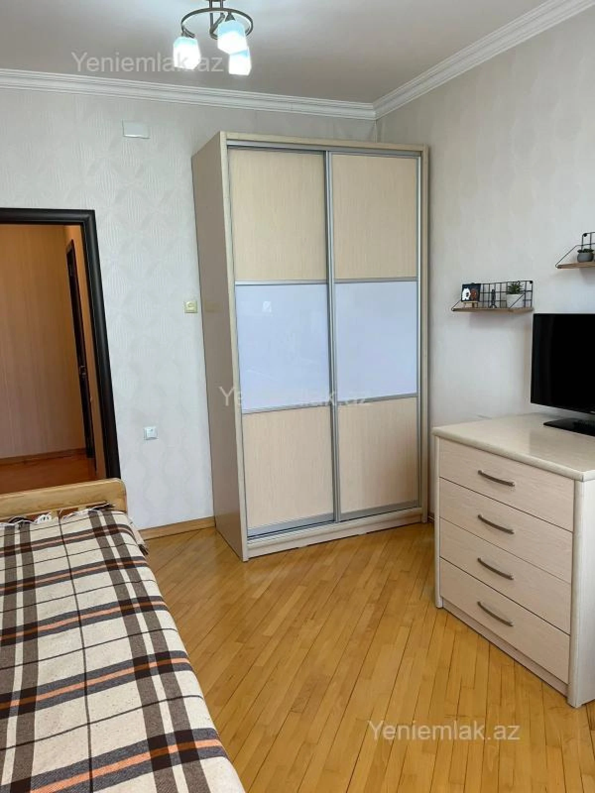 Satılır 3 otaqlı yeni tikili 115 m²