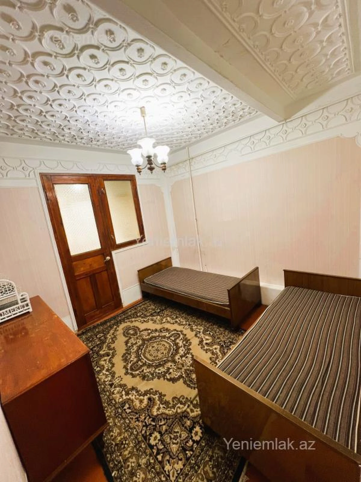 Satılır 3 otaqlı köhnə tikili 70 m²