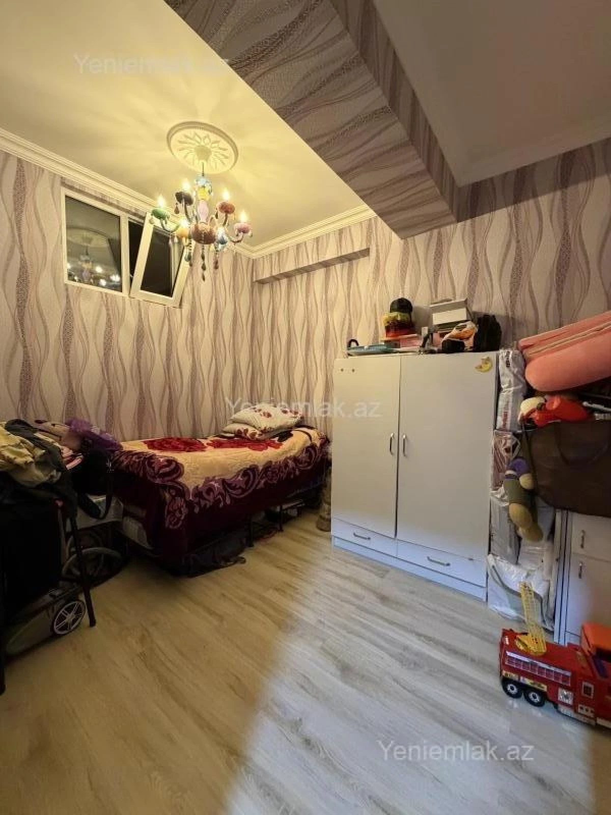 Satılır 3 otaqlı yeni tikili 50 m²