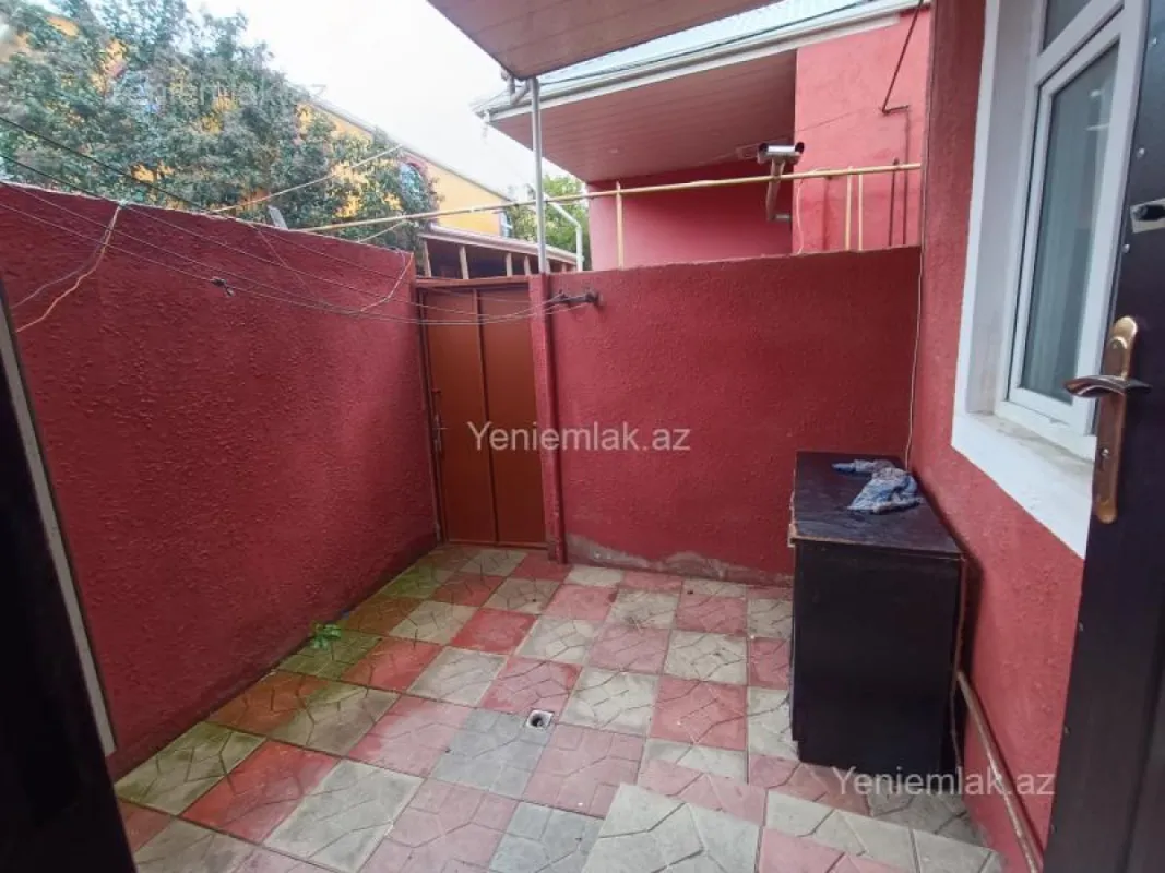 Satılır 2 otaqlı həyət evi 55 m²