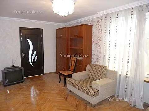 Satılır 2 otaqlı köhnə tikili 33 m²