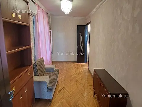 Satılır 2 otaqlı köhnə tikili 33 m²