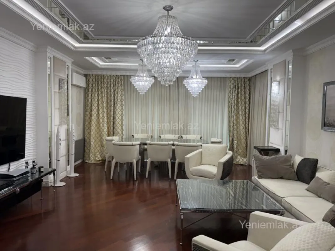 Satılır 4 otaqlı yeni tikili 191 m²