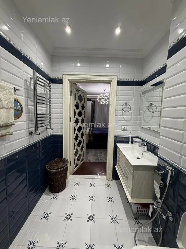 Satılır 4 otaqlı yeni tikili 191 m²