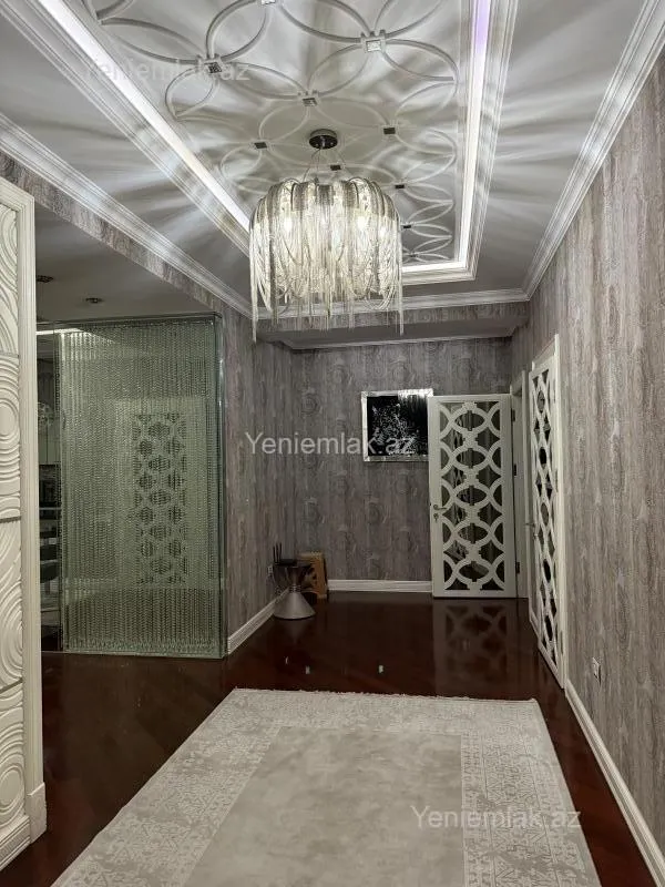 Satılır 4 otaqlı yeni tikili 191 m²