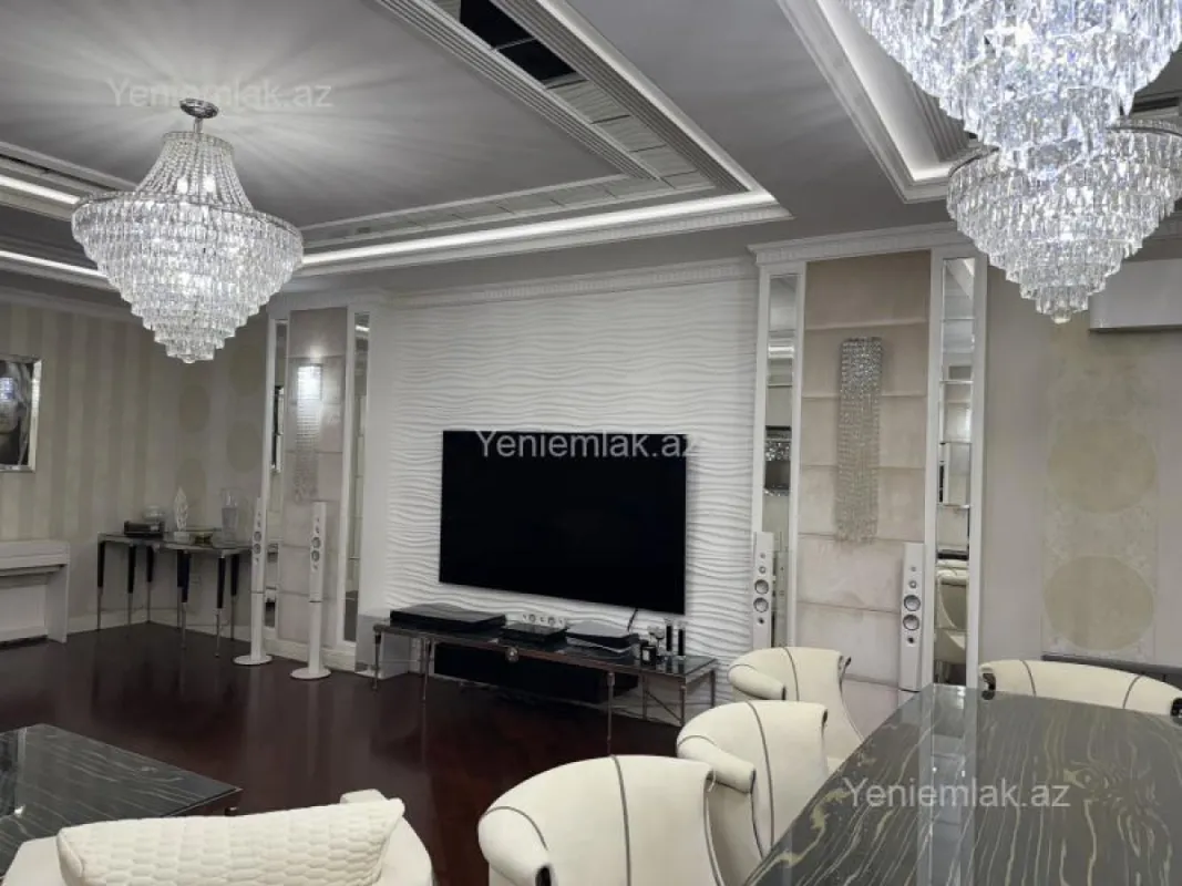 Satılır 4 otaqlı yeni tikili 191 m²